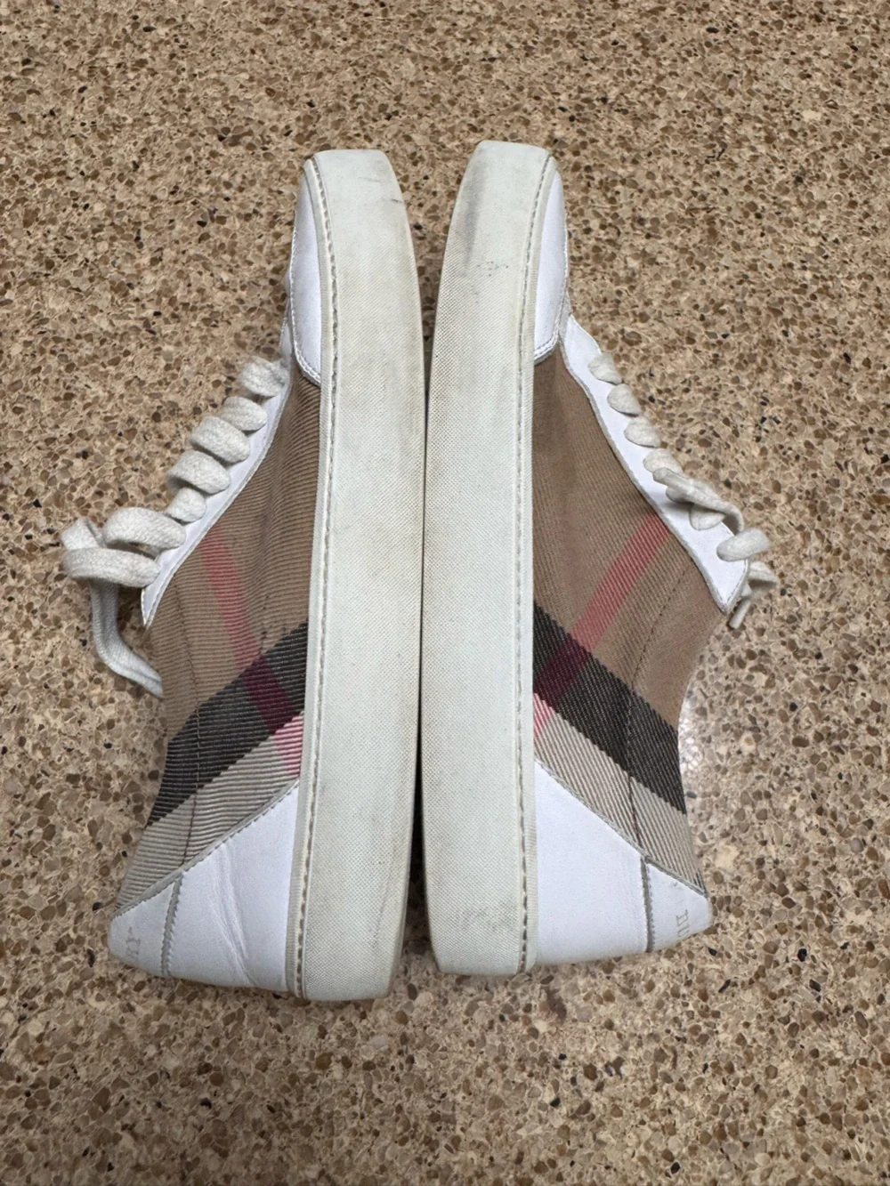 Burberry Tan Check & White Low-Top Sneakers for Men